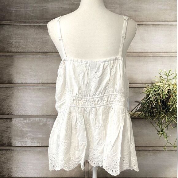 Torrid Ivory Eyelet Tie Front Sleeveless Tank Sz 2X - Picture 5 of 8